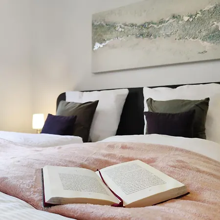 Early Year - - Mitten In Der Stadt * Kassel