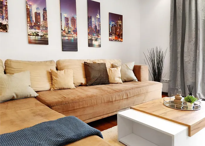 Lägenhet Early Year - - Mitten In Der Stadt